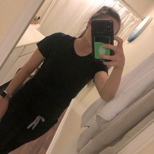 Figs| black supersoft shortsleeve crewneck underscrub sz small